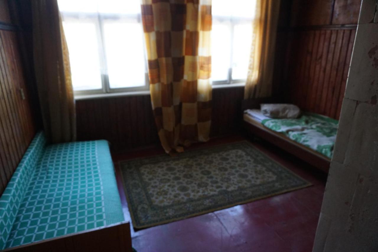 Pilskalnu hostelis Kuldīga Exteriör bild